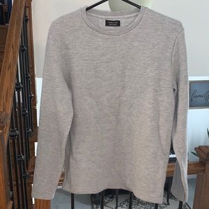 Long sleeve sweater